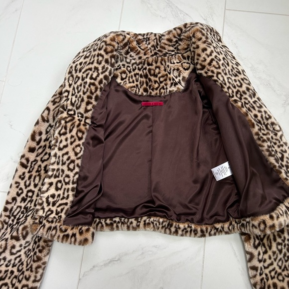 Velvet by Graham & Spencer Leopard Print Faux Fur Cropped Jacket - Picture 4 of 8